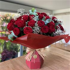 50 Luxury Red roses