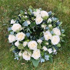 Clustered rose wreath